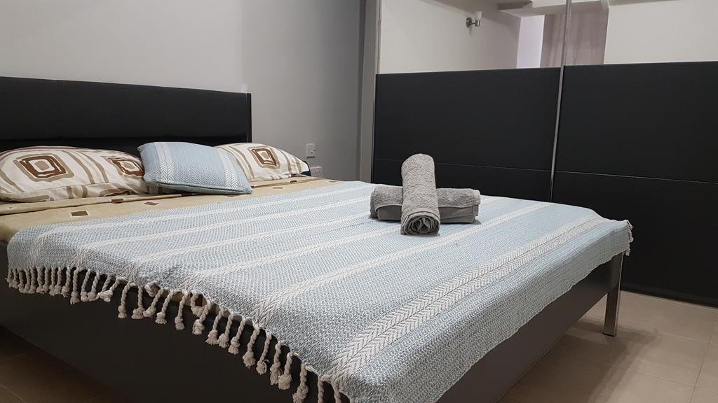 Spinola Seafront Apartment سانت جوليان المظهر الخارجي الصورة